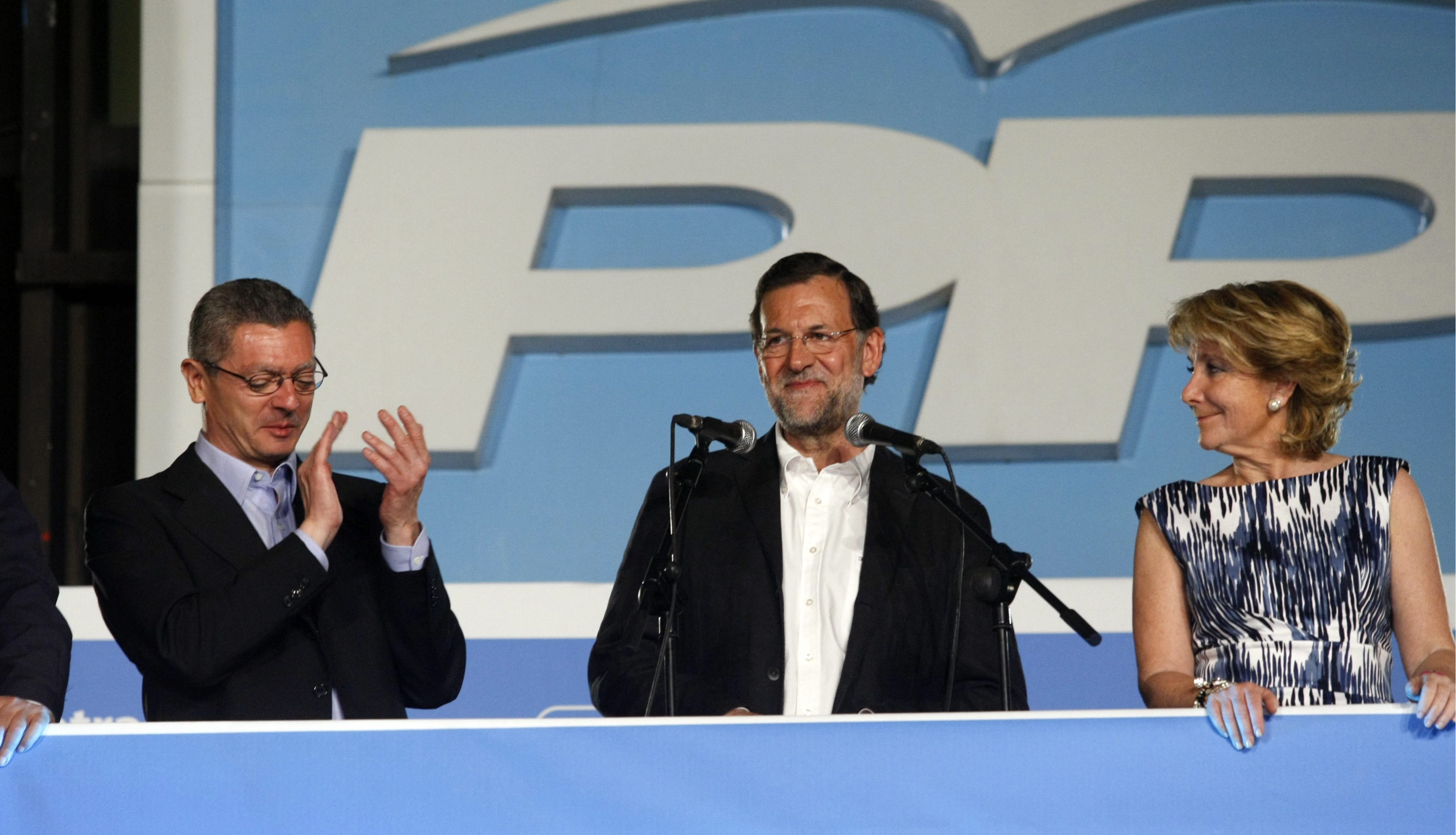 Alegr�a y euforia en G�nova ante la  victoria del PP en las elecciones