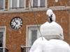 La estatua del Torico, en Teruel, completamente cubierta de nieve, como toda la provincia