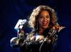 Beyonc&eacute; se llev&oacute; tres galardones en los MTV Europe Music Awards: Mejor Artista Femenina, Mejor Canci&oacute;n ("Halo") y Mejor V&iacute;deo