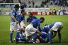 Los jugadores del Oviedo celebran el triunfo de su equipo, gracias a los dos goles de Manu Busto