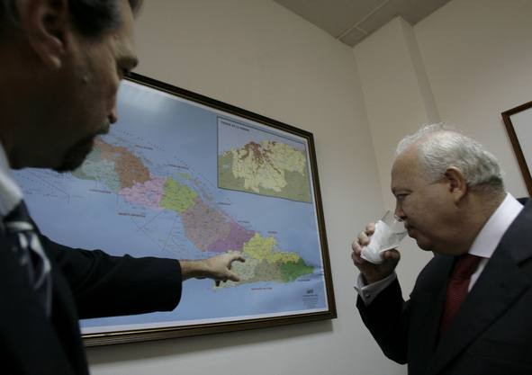 Moratinos, hoy en Cuba