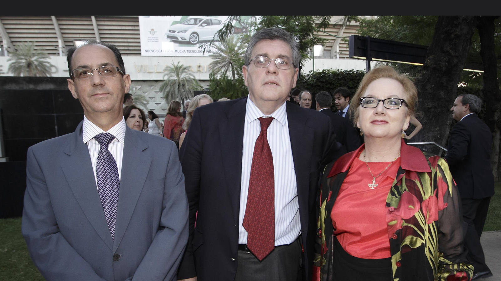 
En la entrega del galardón se dieron cita representantes de la política, judicatura, fiscales, notarios, abogados y procuradores
