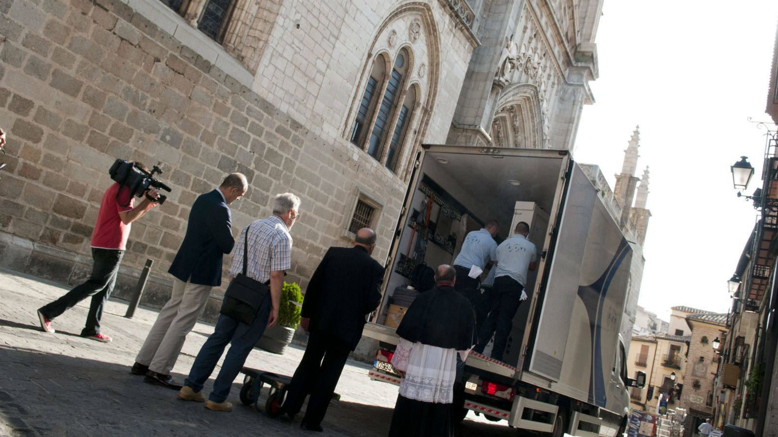 
Traslado de «El Expolio» de El Greco al Museo del Prado para su restauración
