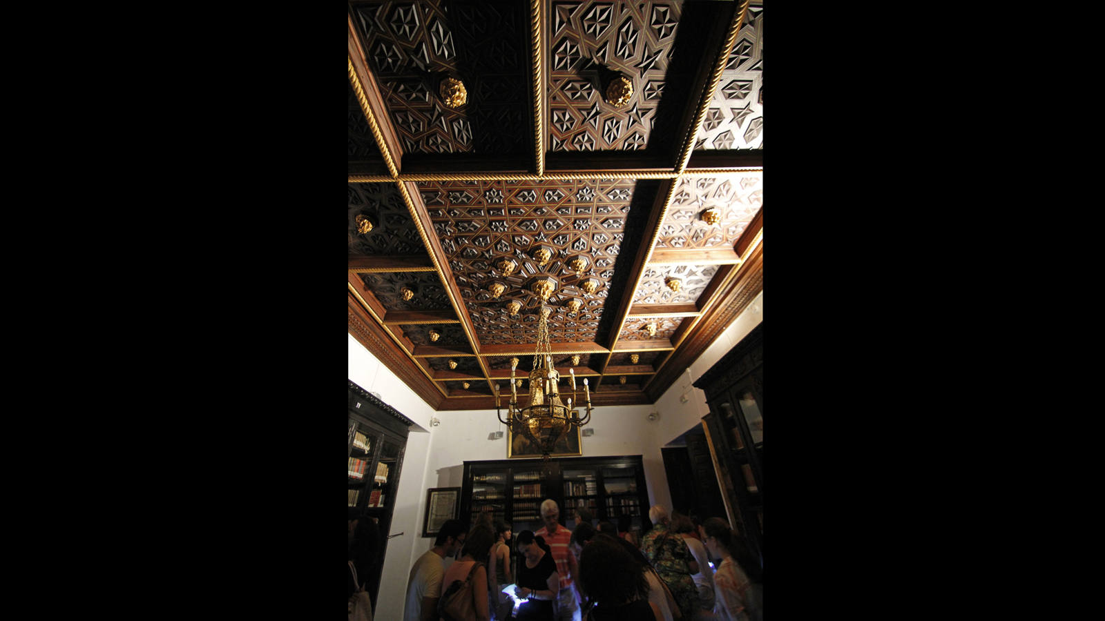 La visita pretende convertirse en una experiencia única a través del arte barroco que encierran las paredes del Hospital de la Caridad