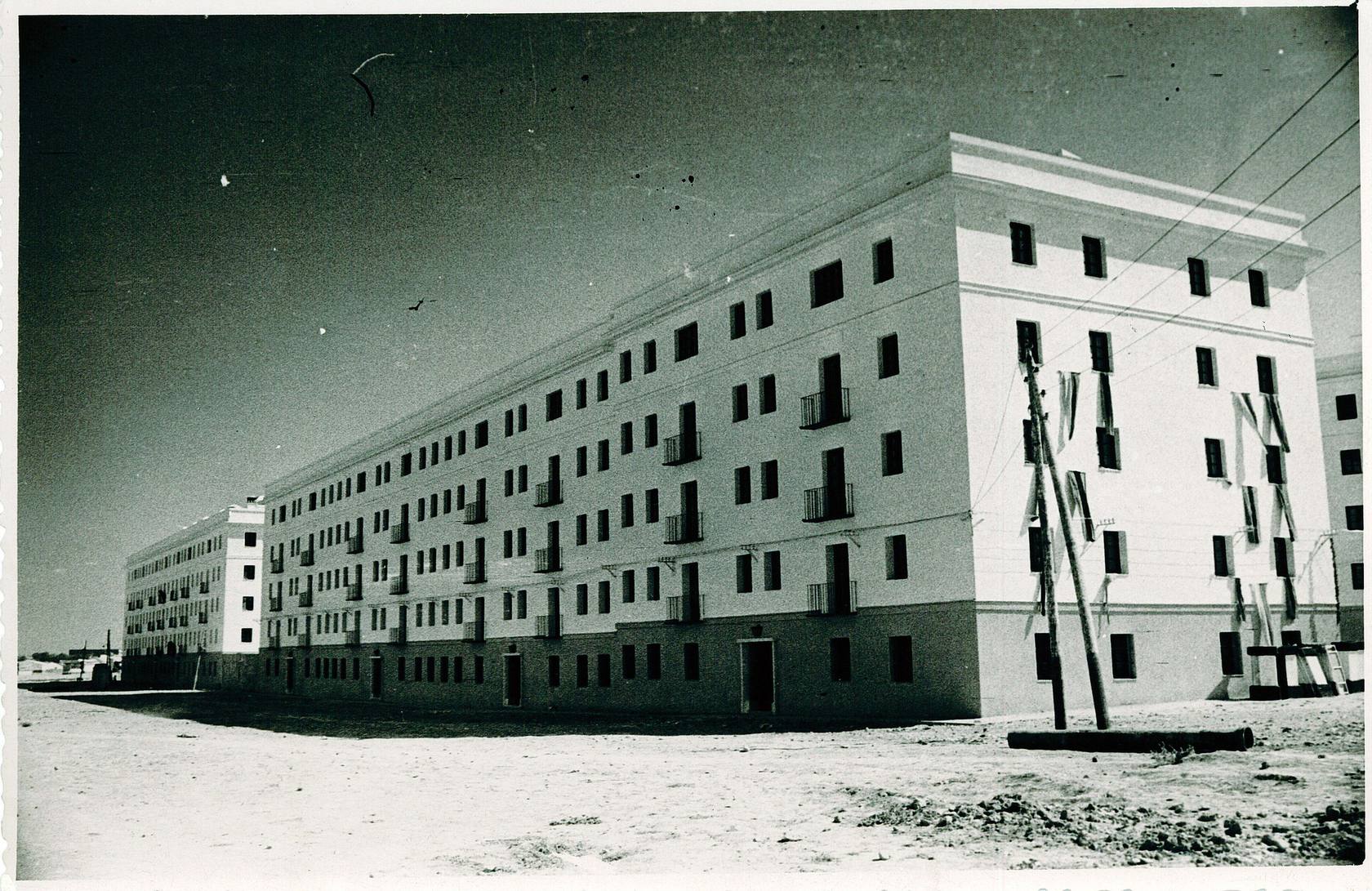 
Un solitario edificio en Los Remedios
