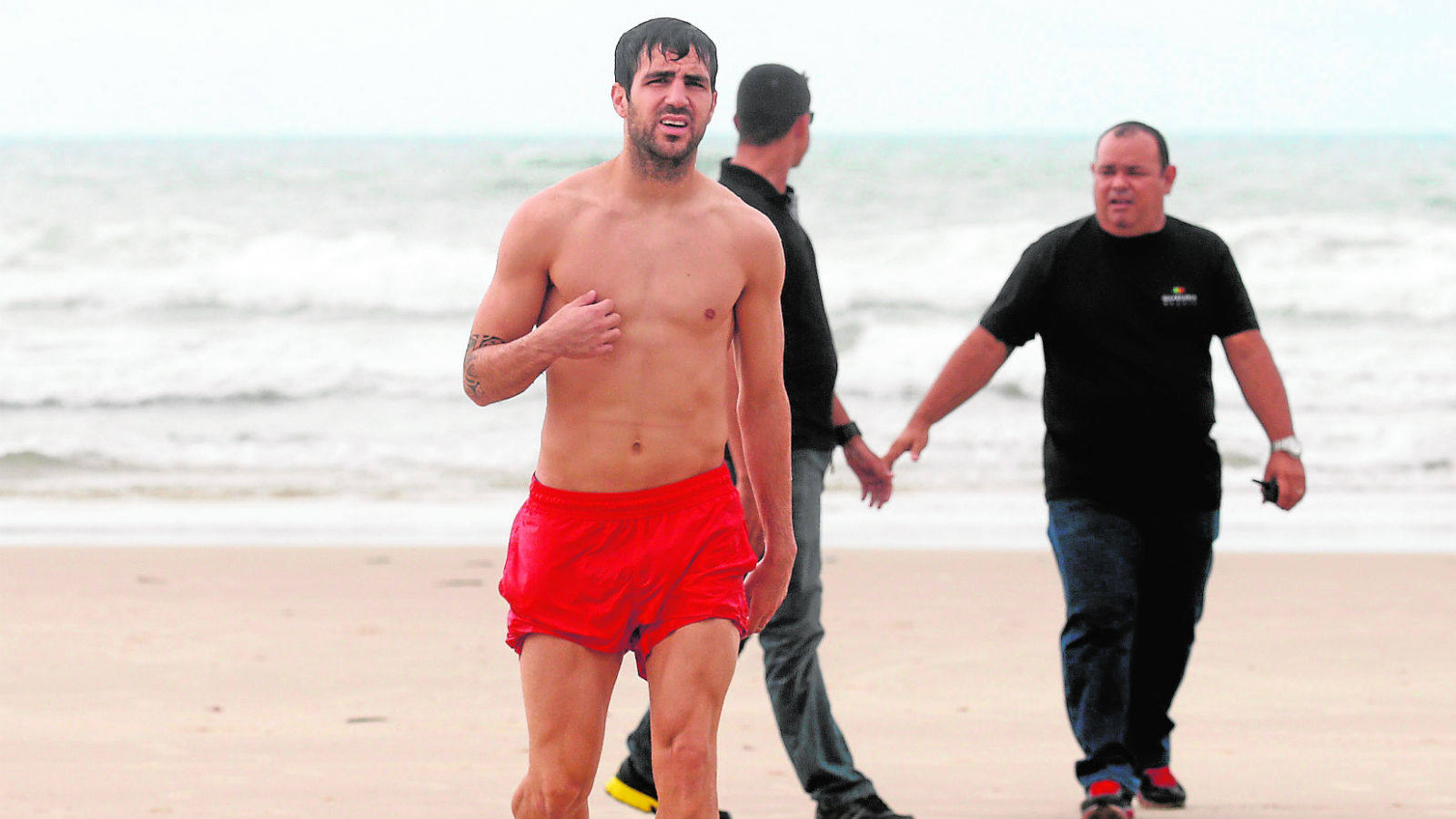 
Aprovecharon las horas libres que les concedió Vicente del Bosque antes de comenzar a preparar la semifinal contra Italia para pasar un rato en la Playa de Futuro
