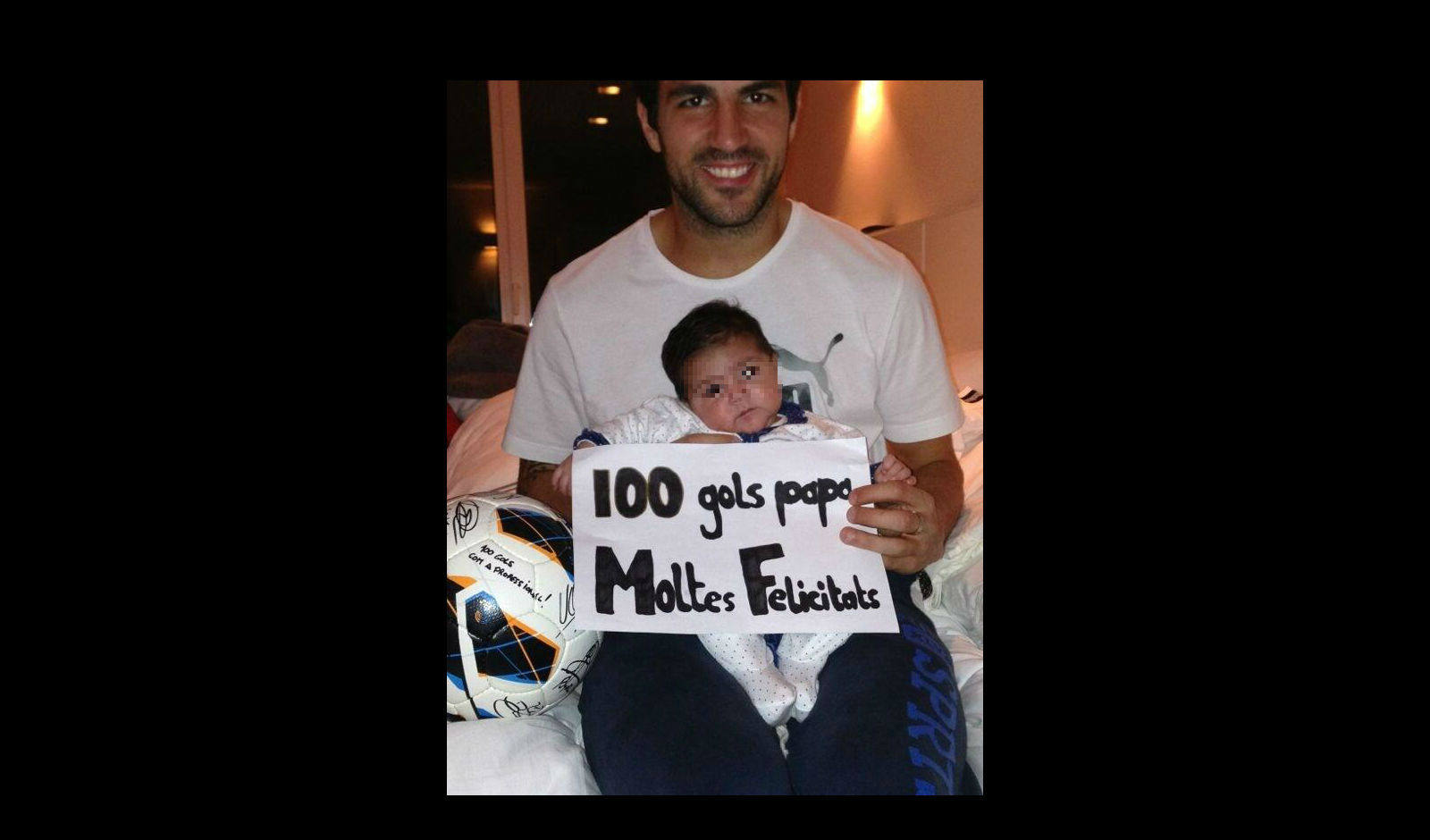 Cesc presume de su primera hija, que apenas ha cumplido cuatro meses y ya es el centro de la familia del jugador