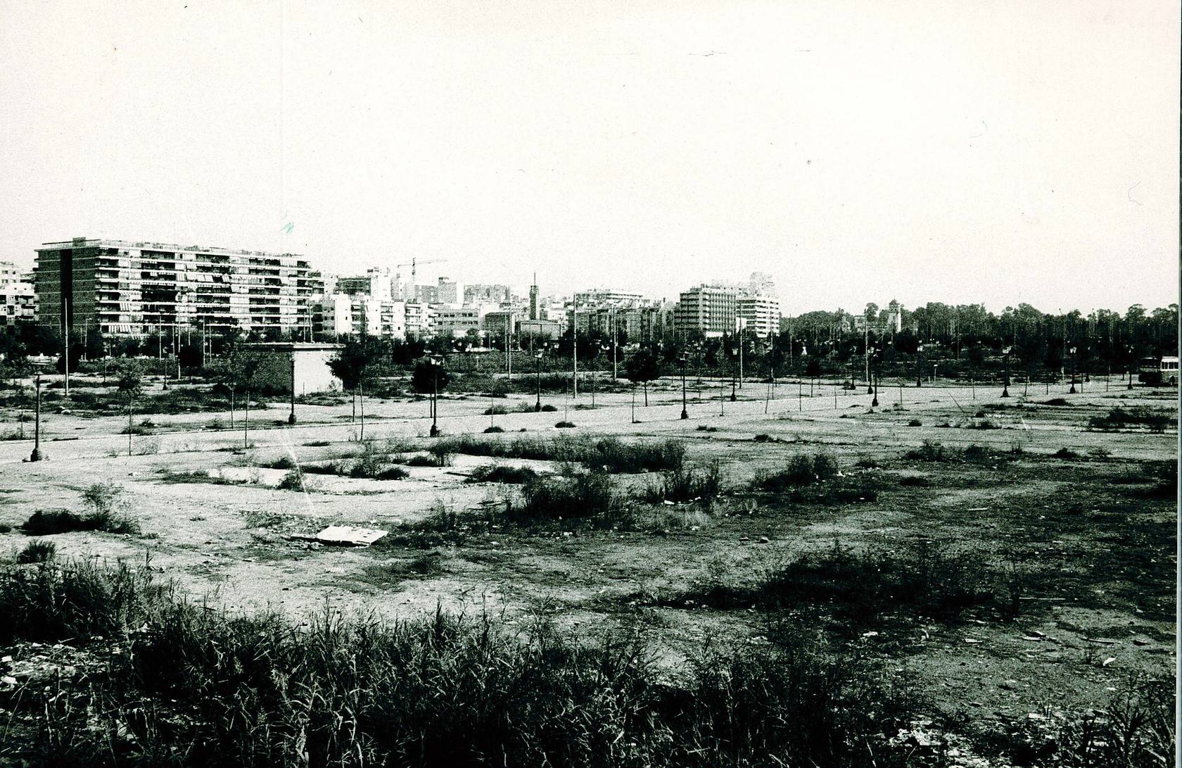 
Vista del barrio desde el campo de la Feria en 1977

