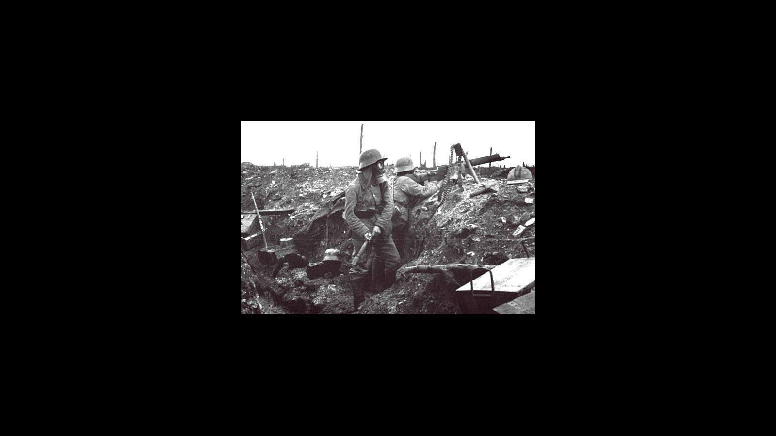 
Más de 400.000 soldados británicos, como los que aparecen en esta imagen durante la Batalla del Somme, murieron en sus enfrentamientos contra los alemanes entre julio y noviembre de 1916.
