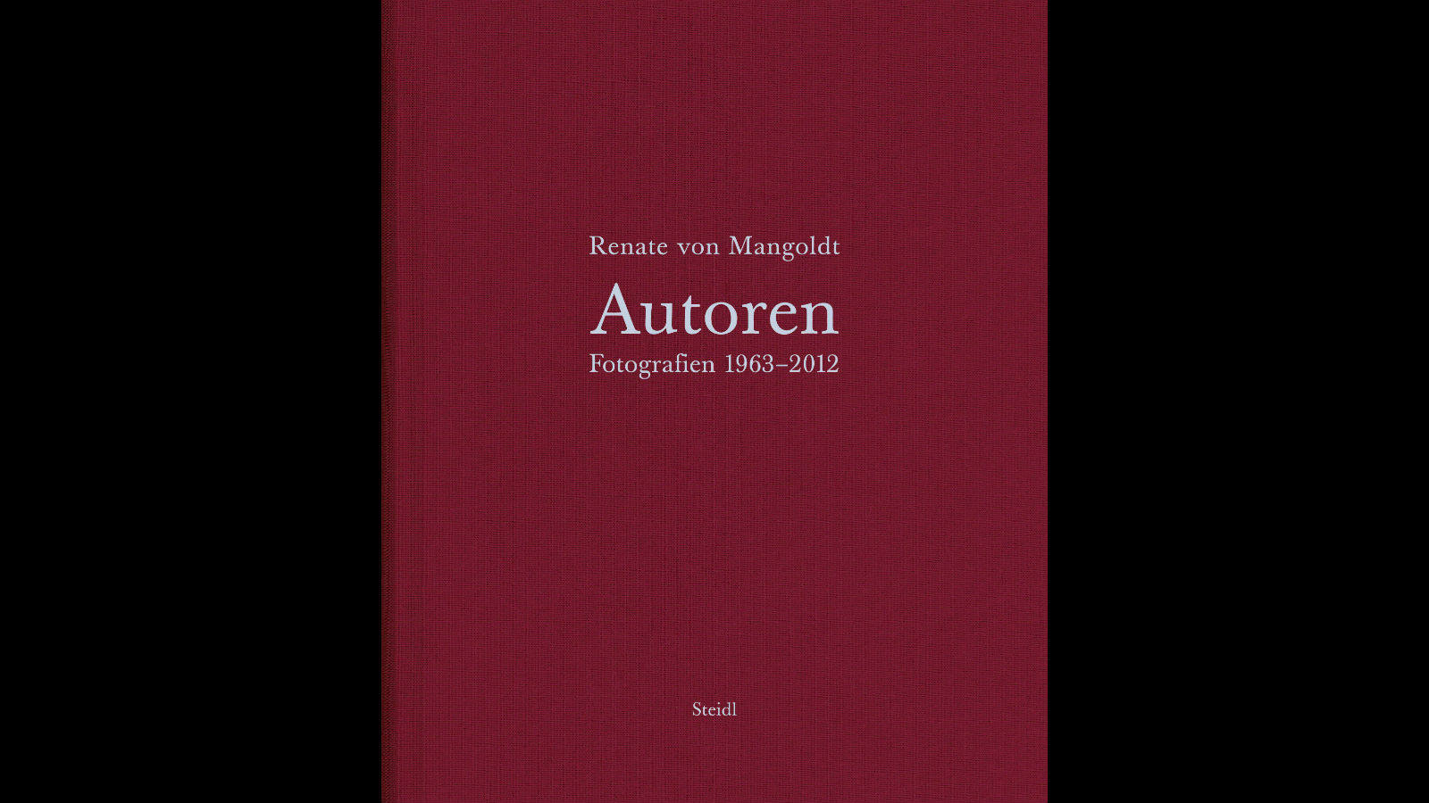 La primera foto de Autoren es la del marido de Von Mangoldt, Walter Höllerer. El crítico alemán fue quien introdujo a la fotógrafa en el mundo literario de la época. Se acompañaron hasta la muerte de él en 2003, pero Von Mangoldt siguió fotografiando