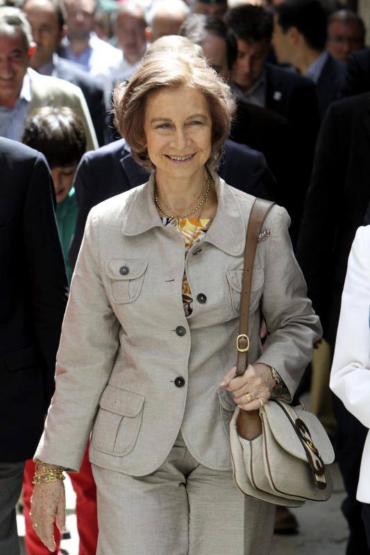 La Reina ha sido recibida con aplausos durante su visita a Benasque