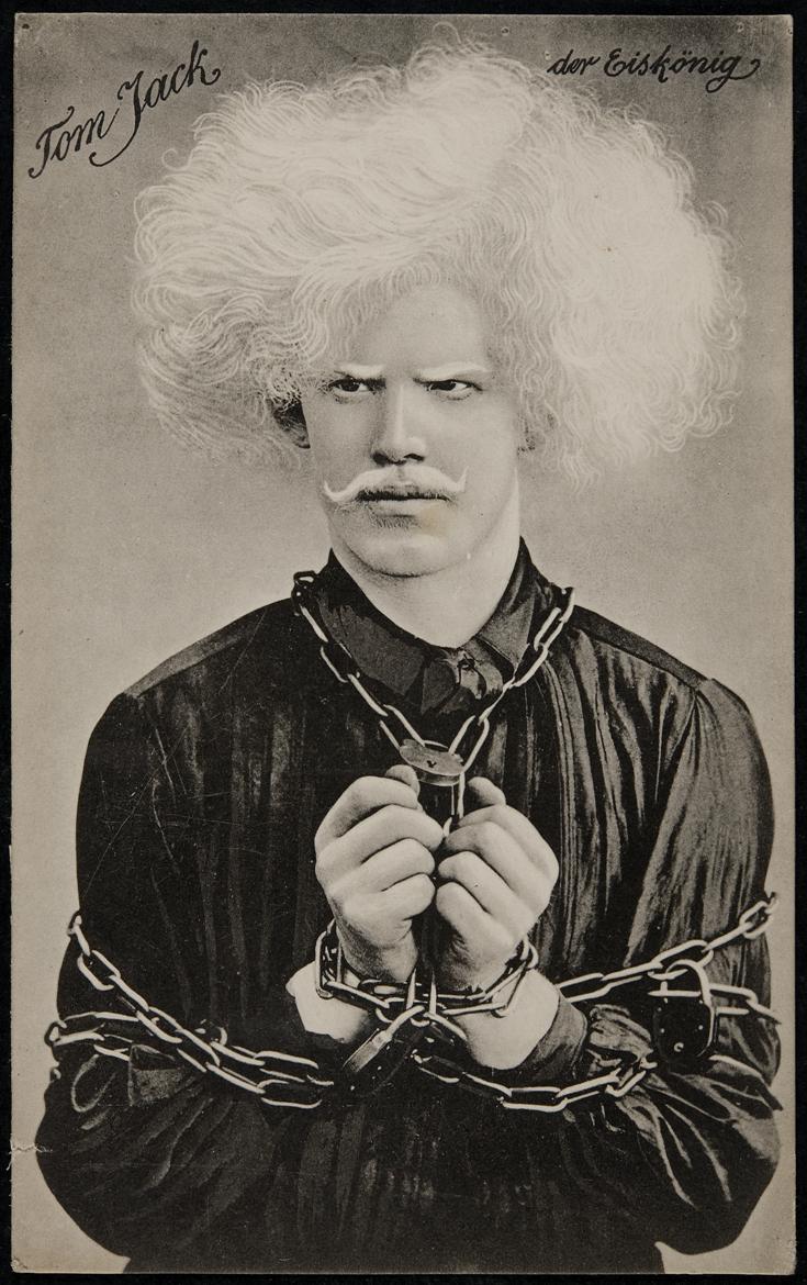 La Biblioteca Nacional expone sus libros  de magia