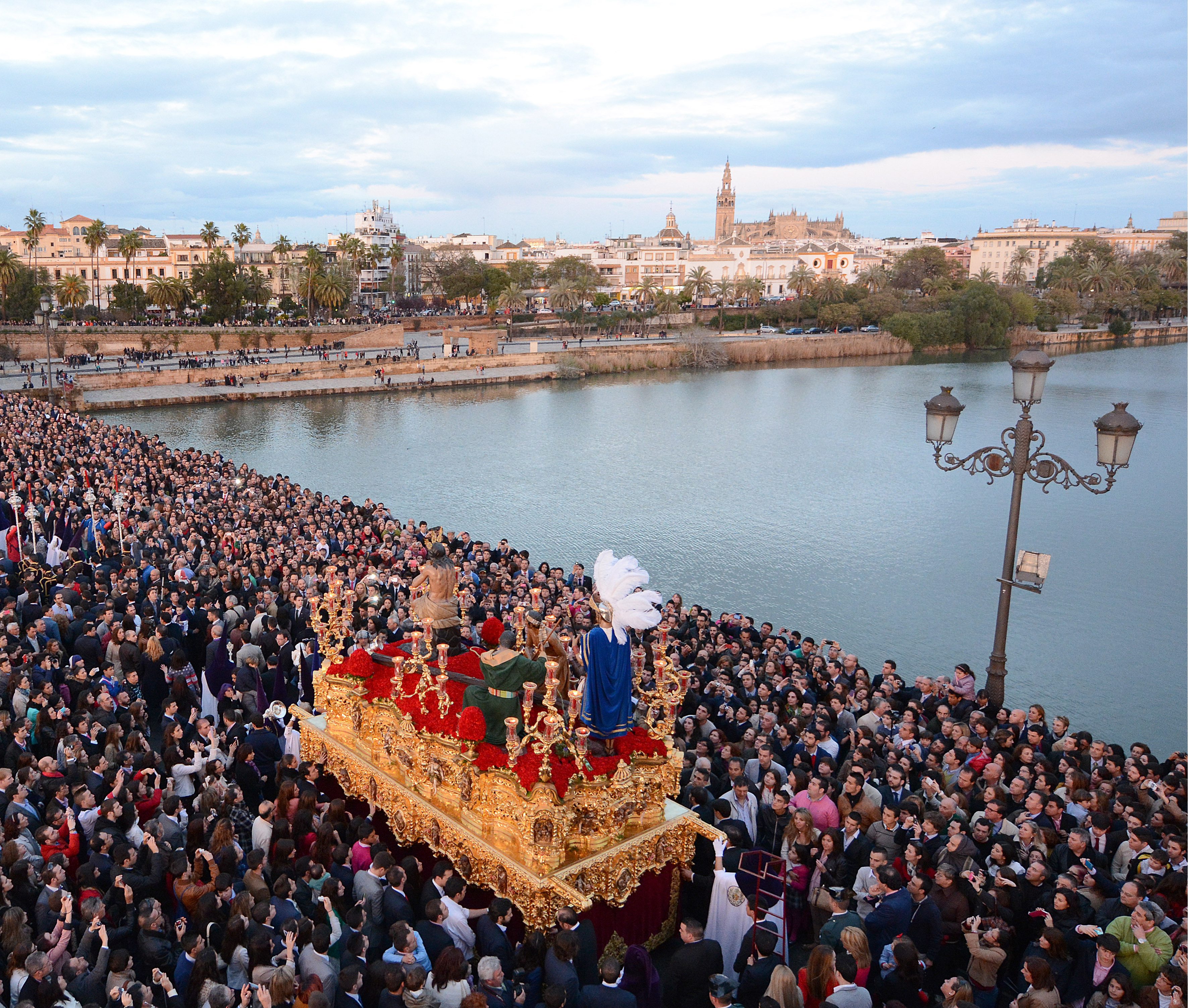 Semana Santa en Sevilla, disfrútala a lo grande - Los Viajes de Margalliver