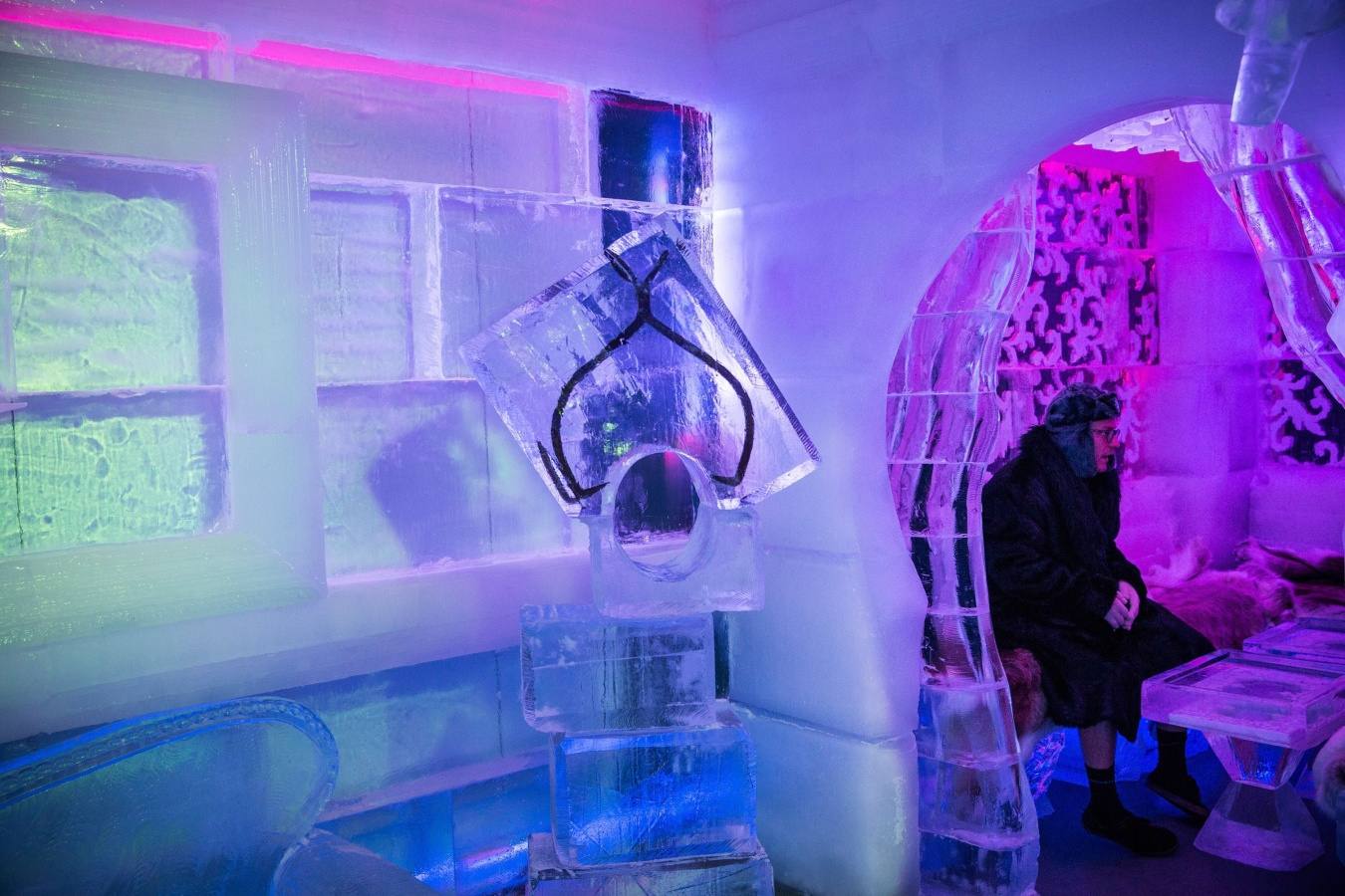 Para evitar daños en los dispositivos móviles es conveniente dejarlos en el exterior