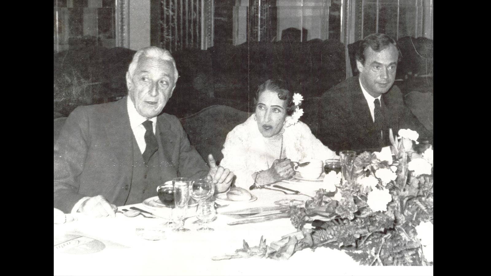 La veterana actriz recibía el 8 de abril de 1983, meses antes de su muerte, un homenaje organizado por el crítico cinematográfico Alfonso Eduardo Pérez Orozco. Ese día se proyectaron cuatro de las 45 películas que progatonizó Estrellita Castro