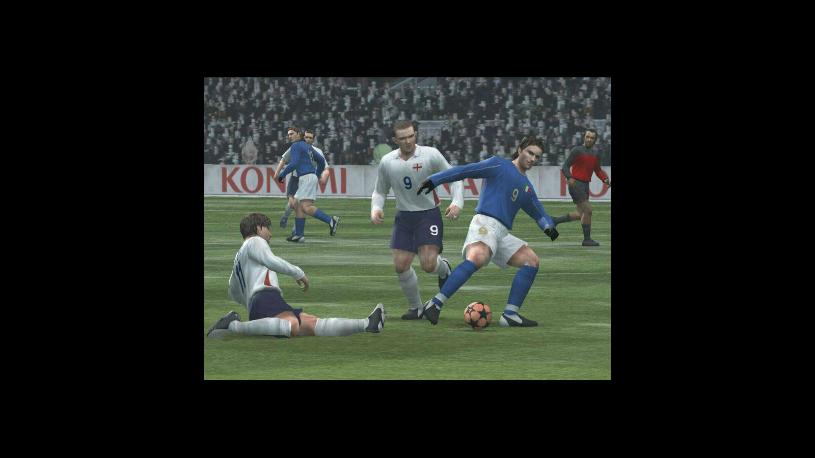 «ISS Pro Evolution» salió a la venta en febrero de 1999 en exclusiva para PlayStation. Desde entonces, pelea por el reinado de los videojuegos de fútbol con la serie «FIFA», cuya primera versión es de 1994.