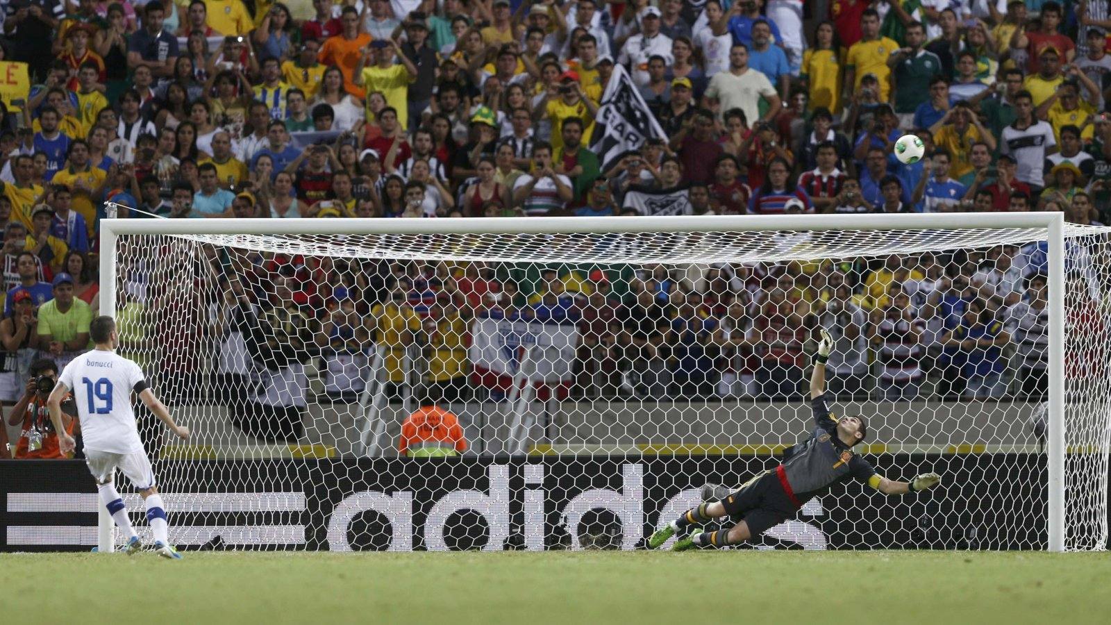 Bonucci falló el séptimo y Jesús Navas marcó el decisivo para sacar el billete a la final soñada contra Brasil en Maracaná