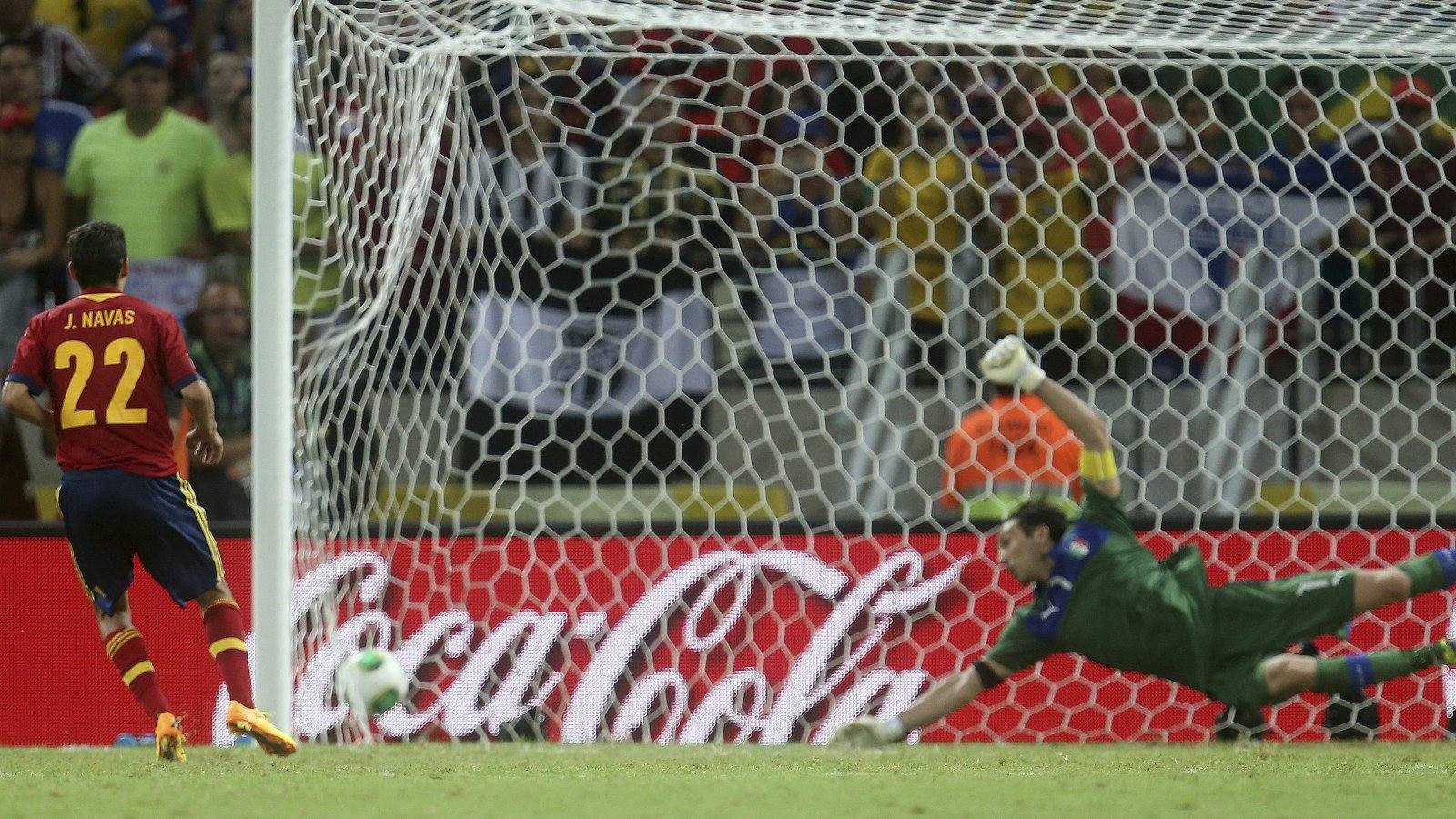 Bonucci falló el séptimo y Jesús Navas marcó el decisivo para sacar el billete a la final soñada contra Brasil en Maracaná