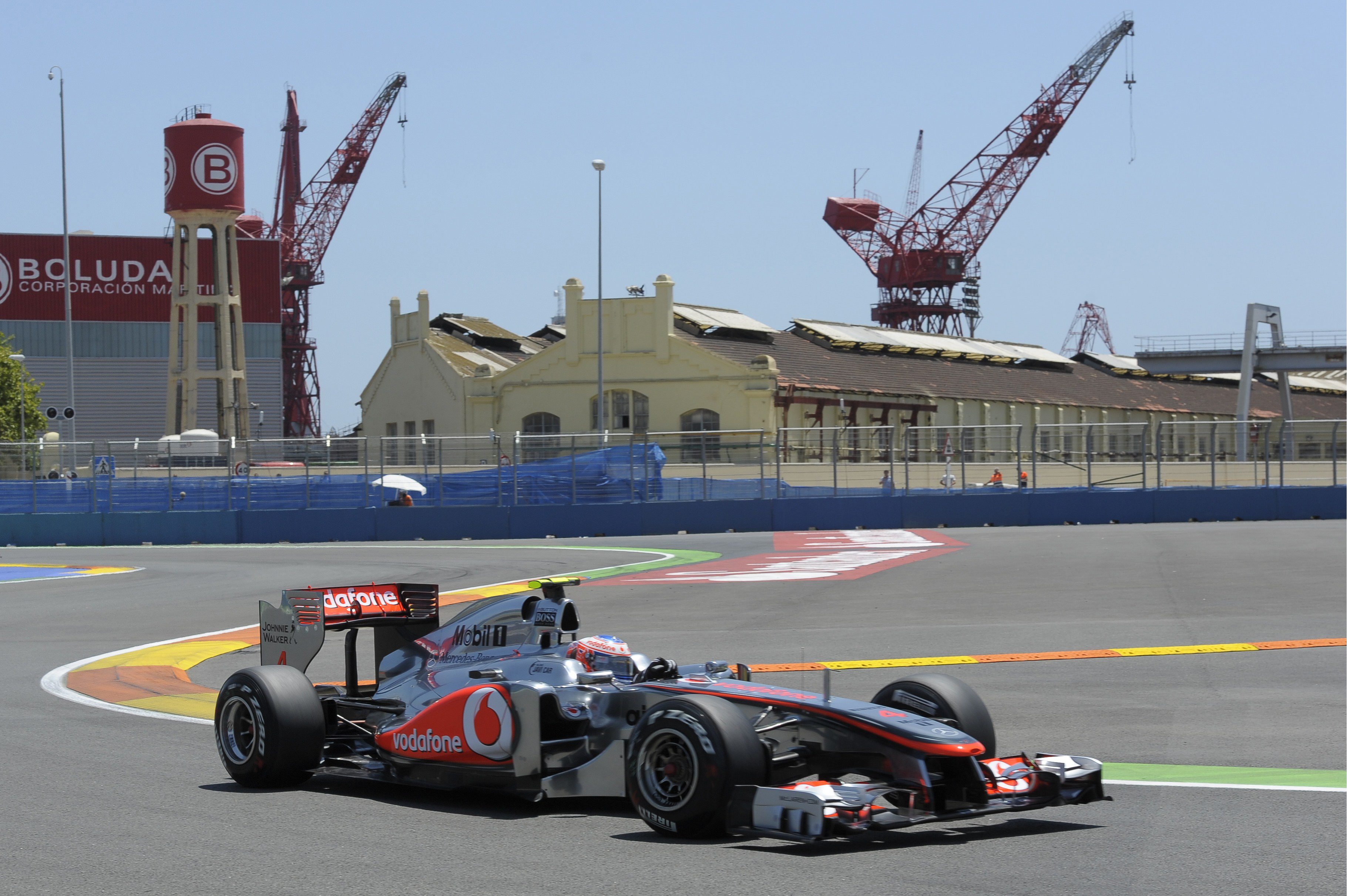 Vettel ser� primero en la formaci�n de  salida, Alonso saldr� cuarto