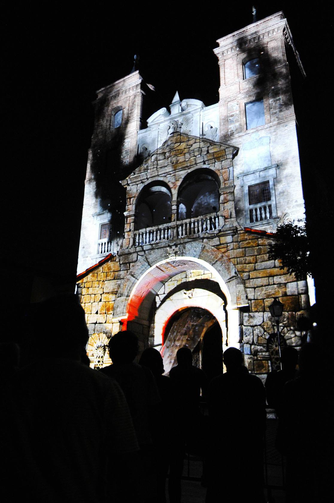 Bisagra, Rojas y Cambrón, escenario Lux Greco 2013