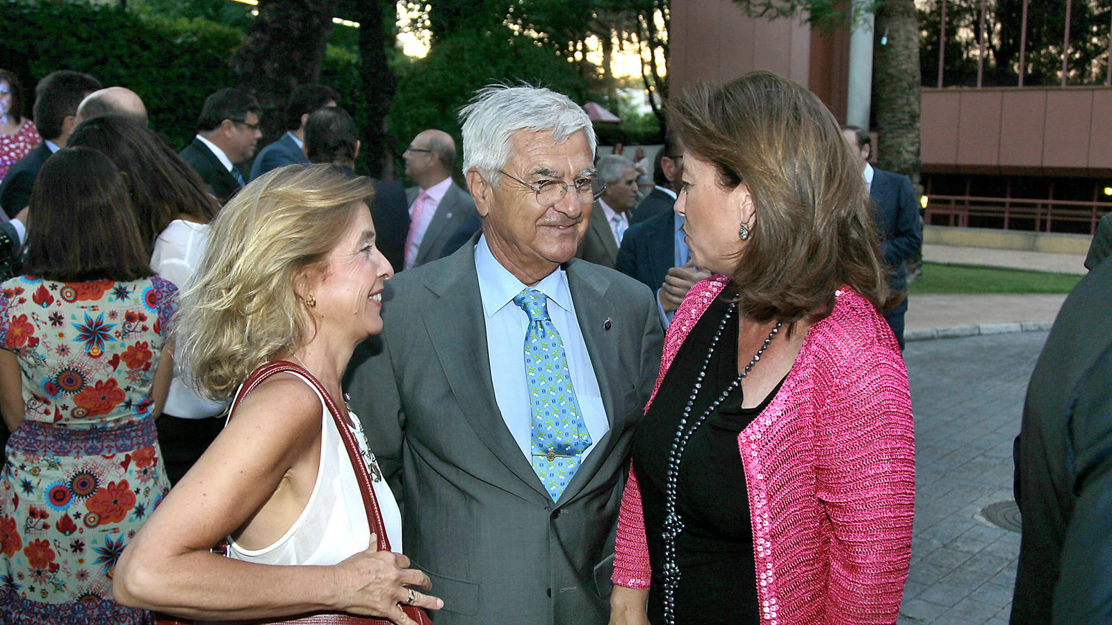 
En la entrega del galardón se dieron cita representantes de la política, judicatura, fiscales, notarios, abogados y procuradores
