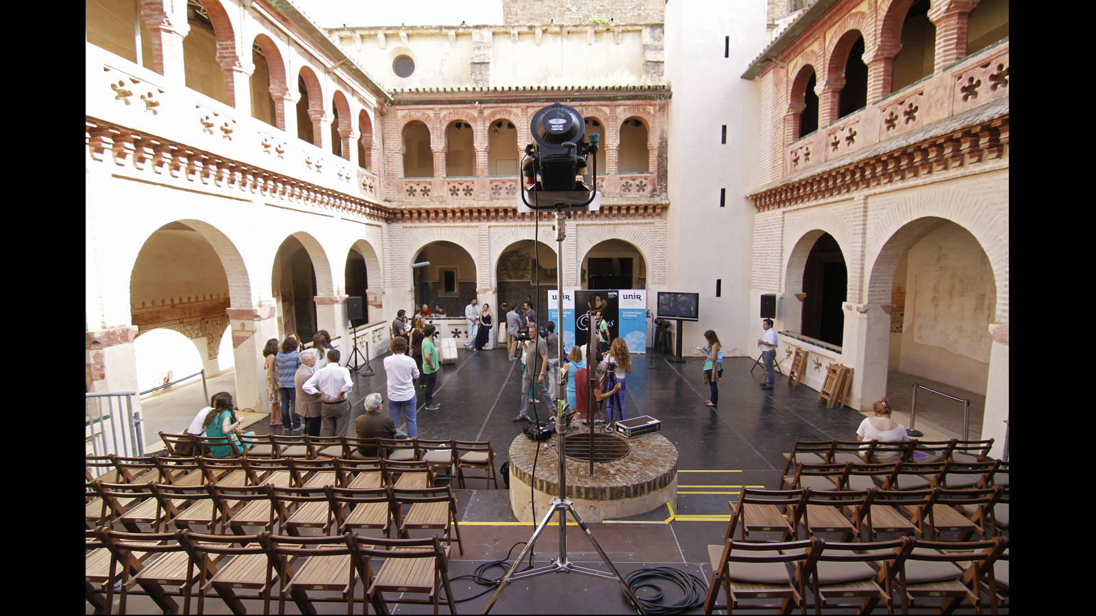Rodaje de la película de Antonio Cuadri "Thomas vive", en el monasterio de San Isidoro del Campo