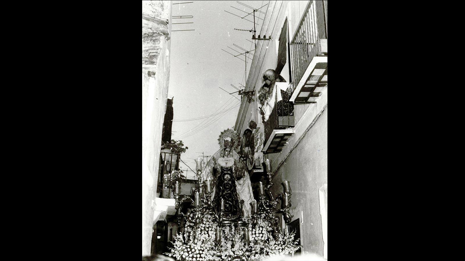 
Procesión de la Virgen del Carmen de San Gil, en 1981
