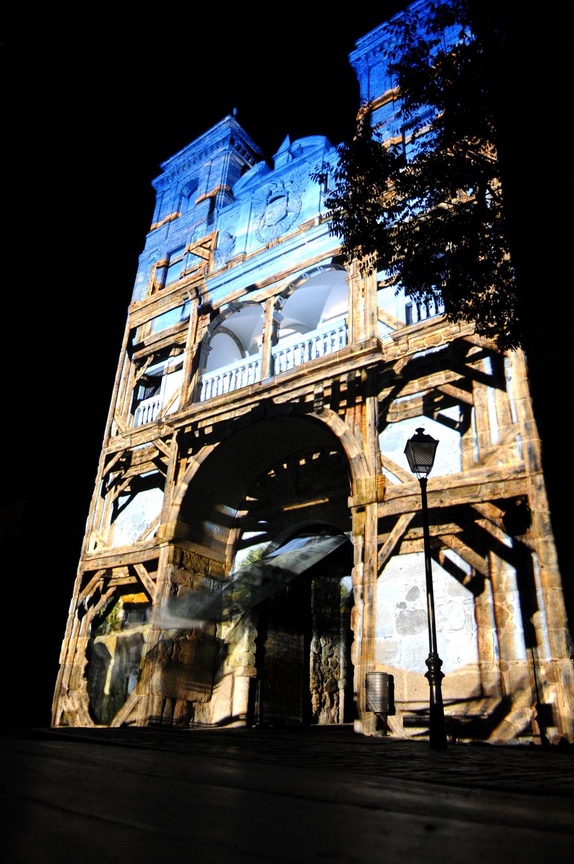 Bisagra, Rojas y Cambrón, escenario Lux Greco 2013