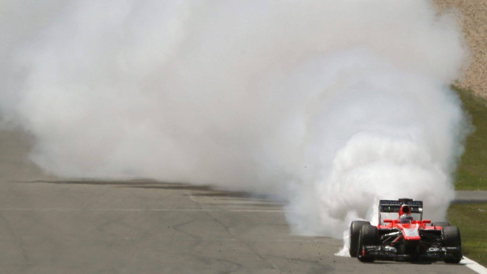 
Victoria para Sebastian Vettel, acompañado en el podio por Raikkonen y Grosjean; Fernando Alonso, cuarto
