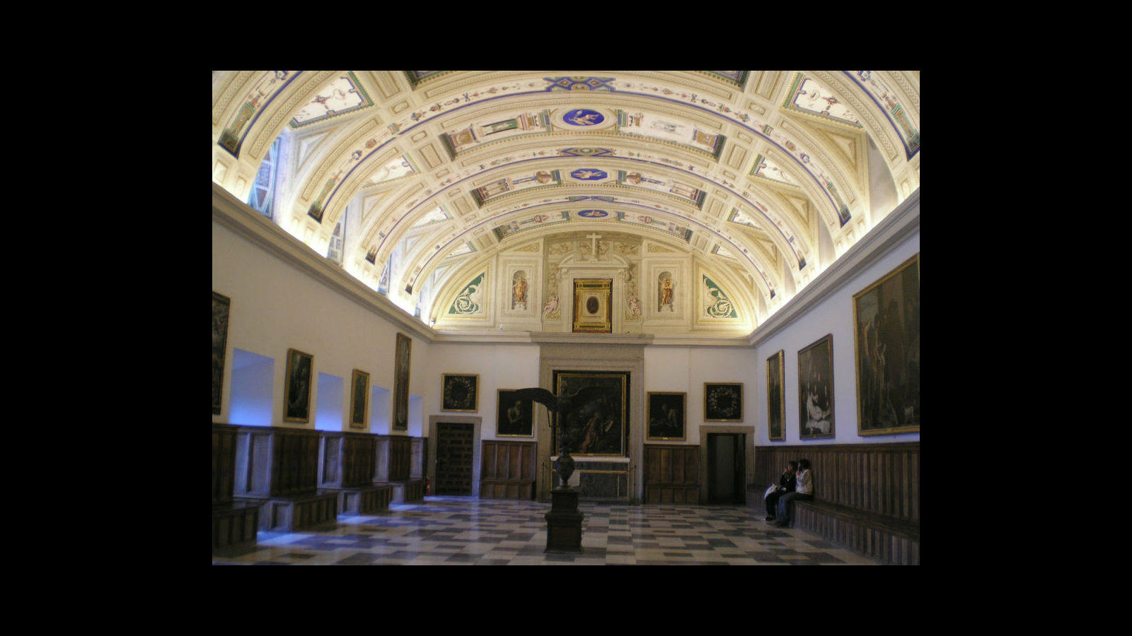 
Una de las salas capitulares del complejo que ordenó construir Felipe II
