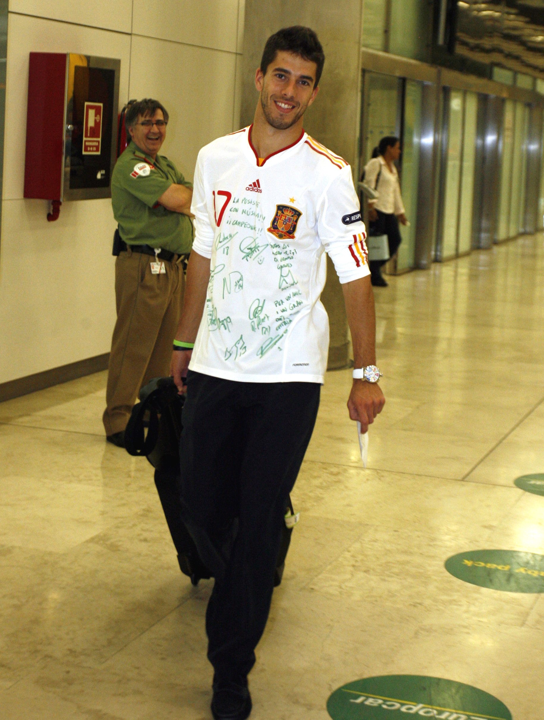 La selecci�n espa�ola sub 21 regresa a  casa tras ganar el Europeo