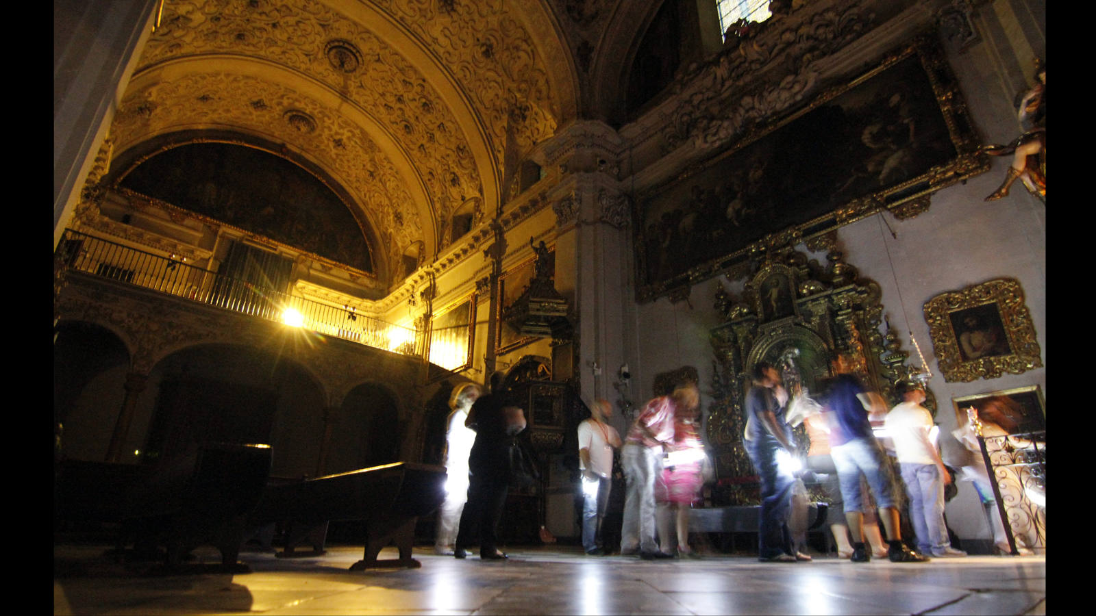 La visita pretende convertirse en una experiencia única a través del arte barroco que encierran las paredes del Hospital de la Caridad
