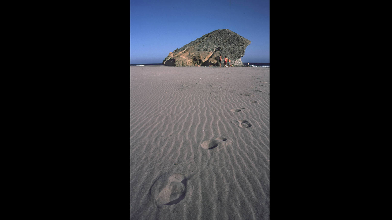 Almería capital, el desierto de Tabernas, Mojácar y la playa de Mónsul son algunos de los destinos que eligió Steven Spielberg para rodar "Indiana Jonas y la última cruzada". Acción al más puro estilo hollywoodiense en las playas andaluzas